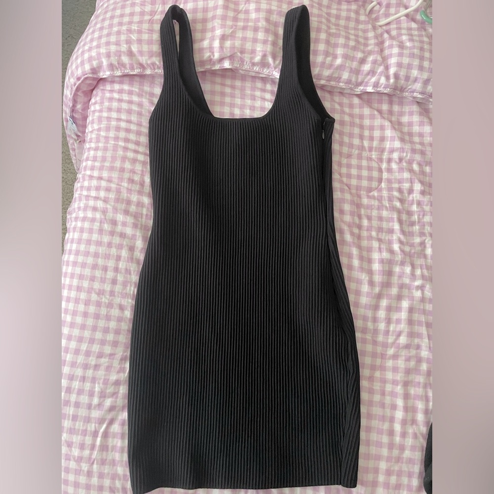 black bodycon mini dress